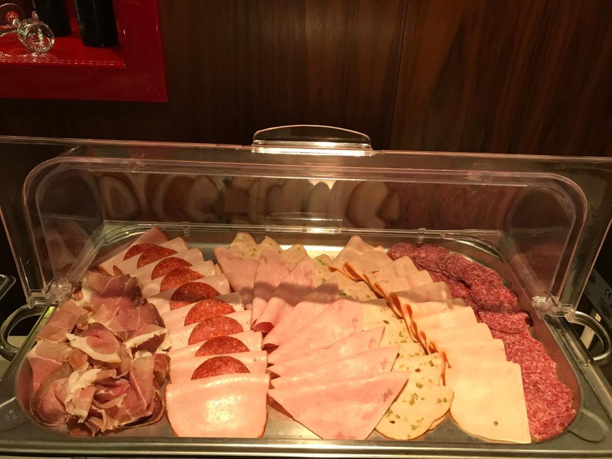 佐尼依花园酒店 布达佩斯 外观 照片